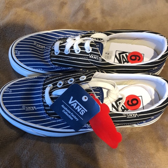 Brand new Vans - Picture 4 of 4